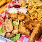 Best Crispy Seafood Deluxe Platter in Waterbury, CT